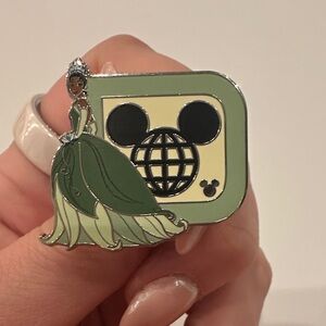 2025 Walt Disney World Hidden Mickey Series Tiana pin
